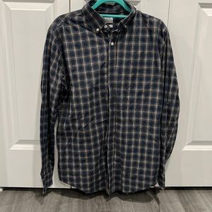 Worn ONCE!  Men’s Croft & Barrow plaid button down men’s shirt.